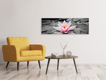Laden Sie das Bild in den Galerie-Viewer, Leinwandbild Panorama Die Kunst der Seerose