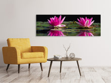 Laden Sie das Bild in den Galerie-Viewer, Leinwandbild Panorama Seerosen Duo in pink