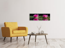 Laden Sie das Bild in den Galerie-Viewer, Leinwandbild Panorama Seerosen Duo in pink