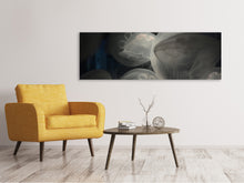 Laden Sie das Bild in den Galerie-Viewer, Leinwandbild Panorama Unheimliche Quallen