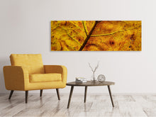 Laden Sie das Bild in den Galerie-Viewer, Leinwandbild Panorama Das Herbst Blatt