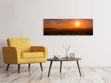 Laden Sie das Bild in den Galerie-Viewer, Leinwandbild Panorama Sonnenuntergang am Blumenfeld