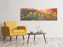 Laden Sie das Bild in den Galerie-Viewer, Leinwandbild Panorama Die Bergwiese