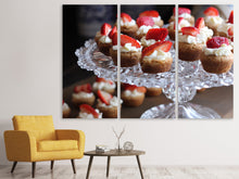 Laden Sie das Bild in den Galerie-Viewer, Leinwandbild 3-teilig Mini Kuchen