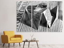 Laden Sie das Bild in den Galerie-Viewer, Leinwandbild 3-teilig Origami Zeitung