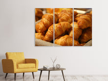 Laden Sie das Bild in den Galerie-Viewer, Leinwandbild 3-teilig Frische Croissants