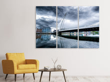 Laden Sie das Bild in den Galerie-Viewer, Leinwandbild 3-teilig Samuel Beckett Bridge mit Wolken