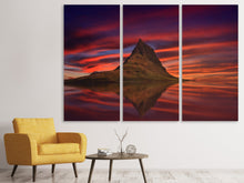 Laden Sie das Bild in den Galerie-Viewer, Leinwandbild 3-teilig Kirkjufell bei Sonnenuntergang