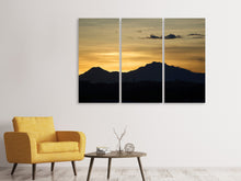 Laden Sie das Bild in den Galerie-Viewer, Leinwandbild 3-teilig Der Sonnenaufgang in den Bergen