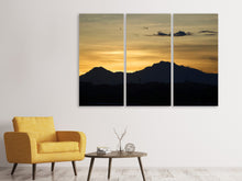 Laden Sie das Bild in den Galerie-Viewer, Leinwandbild 3-teilig Der Sonnenaufgang in den Bergen