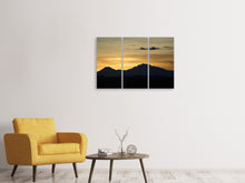 Laden Sie das Bild in den Galerie-Viewer, Leinwandbild 3-teilig Der Sonnenaufgang in den Bergen