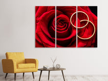 Laden Sie das Bild in den Galerie-Viewer, Leinwandbild 3-teilig Eheringe auf der Rose