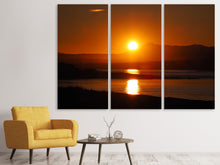 Laden Sie das Bild in den Galerie-Viewer, Leinwandbild 3-teilig Traumhafter Sonnenuntergang am Strand