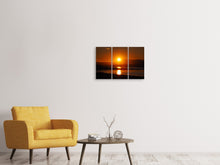 Laden Sie das Bild in den Galerie-Viewer, Leinwandbild 3-teilig Traumhafter Sonnenuntergang am Strand