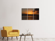 Laden Sie das Bild in den Galerie-Viewer, Leinwandbild 3-teilig Schöner Sonnenaufgang am Strand