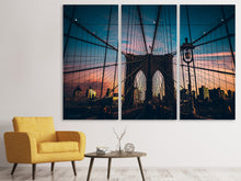 Laden Sie das Bild in den Galerie-Viewer, Leinwandbild 3-teilig Brooklyn Bridge im Abendlicht