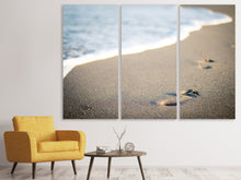 Laden Sie das Bild in den Galerie-Viewer, Leinwandbild 3-teilig Fussspuren im Sand am Strand