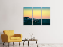 Laden Sie das Bild in den Galerie-Viewer, Leinwandbild 3-teilig Oldtimer im Abendlicht