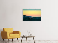 Laden Sie das Bild in den Galerie-Viewer, Leinwandbild 3-teilig Oldtimer im Abendlicht