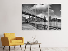 Laden Sie das Bild in den Galerie-Viewer, Leinwandbild 3-teilig Skyline Schwarzweissfotografie Brooklyn Bridge NY