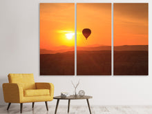 Laden Sie das Bild in den Galerie-Viewer, Leinwandbild 3-teilig Heissluftballon bei Sonnenuntergang