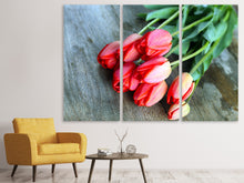 Laden Sie das Bild in den Galerie-Viewer, Leinwandbild 3-teilig Der rote Tulpenstrauss