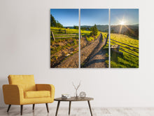 Laden Sie das Bild in den Galerie-Viewer, Leinwandbild 3-teilig Sonnenaufgang am Berg