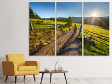 Laden Sie das Bild in den Galerie-Viewer, Leinwandbild 3-teilig Sonnenaufgang am Berg