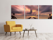 Laden Sie das Bild in den Galerie-Viewer, Panorama Leinwandbild 3-teilig Spektakulärer Sonnenuntergang auf der Brücke