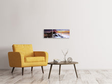 Laden Sie das Bild in den Galerie-Viewer, Panorama Leinwandbild 3-teilig Naturgewalt Wasser