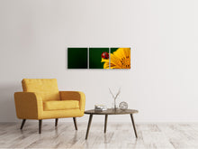Laden Sie das Bild in den Galerie-Viewer, Panorama Leinwandbild 3-teilig Marienkäfer auf der Sonnenblume