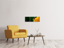 Laden Sie das Bild in den Galerie-Viewer, Panorama Leinwandbild 3-teilig Marienkäfer auf der Sonnenblume