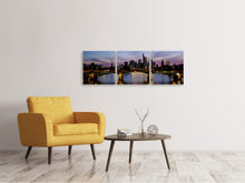 Laden Sie das Bild in den Galerie-Viewer, Panorama Leinwandbild 3-teilig Skyline in romantischer Stimmung