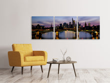 Laden Sie das Bild in den Galerie-Viewer, Panorama Leinwandbild 3-teilig Skyline in romantischer Stimmung