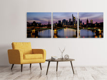 Laden Sie das Bild in den Galerie-Viewer, Panorama Leinwandbild 3-teilig Skyline in romantischer Stimmung