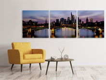 Laden Sie das Bild in den Galerie-Viewer, Panorama Leinwandbild 3-teilig Skyline in romantischer Stimmung