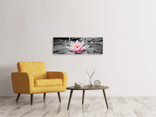 Laden Sie das Bild in den Galerie-Viewer, Panorama Leinwandbild 3-teilig Die Kunst der Seerose