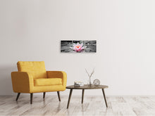 Laden Sie das Bild in den Galerie-Viewer, Panorama Leinwandbild 3-teilig Die Kunst der Seerose