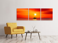 Laden Sie das Bild in den Galerie-Viewer, Panorama Leinwandbild 3-teilig Ein Fischer im Sonnenuntergang