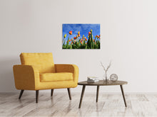 Laden Sie das Bild in den Galerie-Viewer, Leinwandbild Tulpen ragen zum Himmel