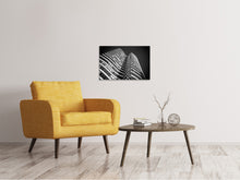 Laden Sie das Bild in den Galerie-Viewer, Leinwandbild Close up Hochhaus