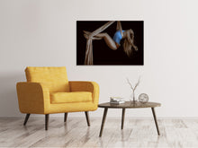 Laden Sie das Bild in den Galerie-Viewer, Leinwandbild Die Artistin