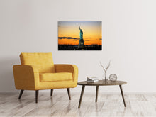 Laden Sie das Bild in den Galerie-Viewer, Leinwandbild Freiheitsstatue im Abendlicht