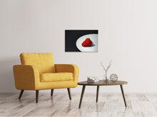 Laden Sie das Bild in den Galerie-Viewer, Leinwandbild Eine Erdbeere