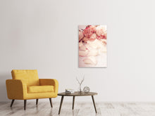 Laden Sie das Bild in den Galerie-Viewer, Leinwandbild Rosen-Blütenblätter