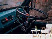 Laden Sie das Bild in den Galerie-Viewer, Fototapete Alte Fahrzeug Kabine