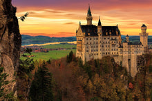 Laden Sie das Bild in den Galerie-Viewer, Fototapete Beeindruckendes Schloss