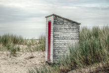 Laden Sie das Bild in den Galerie-Viewer, Fototapete Das kleine Strandhaus