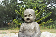 Laden Sie das Bild in den Galerie-Viewer, Fototapete Der weise Buddha