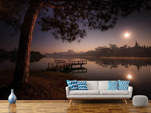 Laden Sie das Bild in den Galerie-Viewer, Fototapete Ein See am Wald